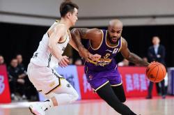 壹号-Doinb迎来二十赛季出色发挥，DWG观众热烈欢呼！