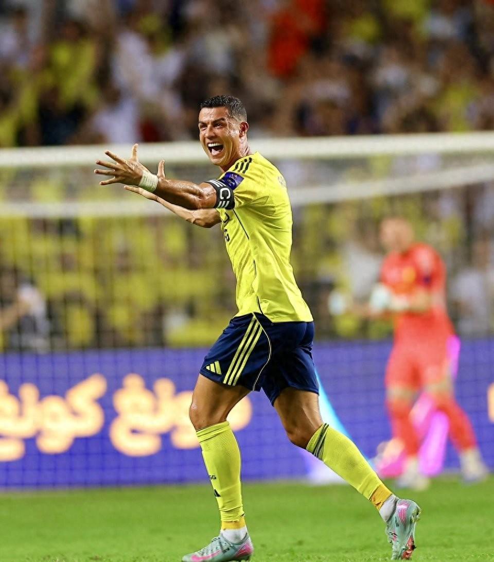 c罗赛事官方发布突破纪录新规,拜仁争议不断的原因 c罗赛事官方发布突破纪录新规,拜仁争议不断的原因